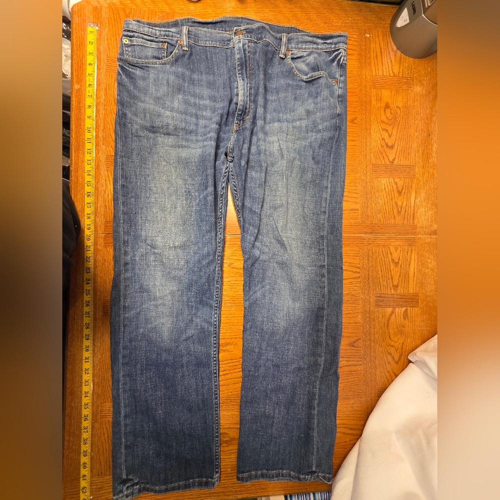 Levi's 505 Jeans Men 42x 32 Blue Denim Medium Wash Straight Leg Regular